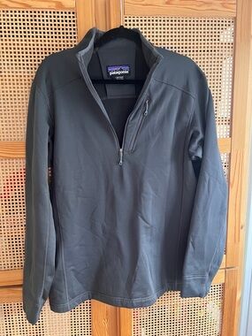 Patagonia Grey Fleece Jacket, quarter zip, performance fleece, light wear